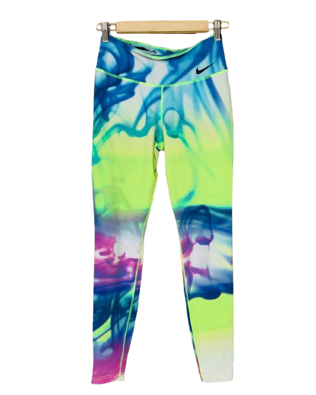 טייטס צבעוני