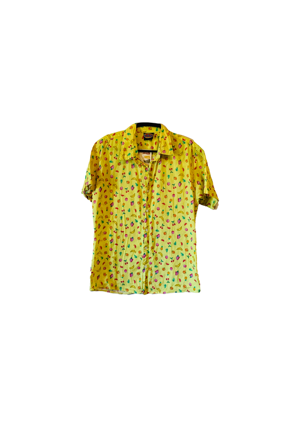 חולצה צהובה עם פרחים