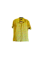 חולצה צהובה עם פרחים