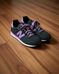 נעלי ספורט נייק שחורים וסגולים