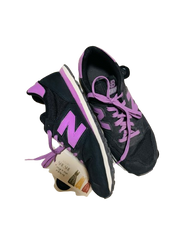 נעלי ספורט נייק שחורים וסגולים